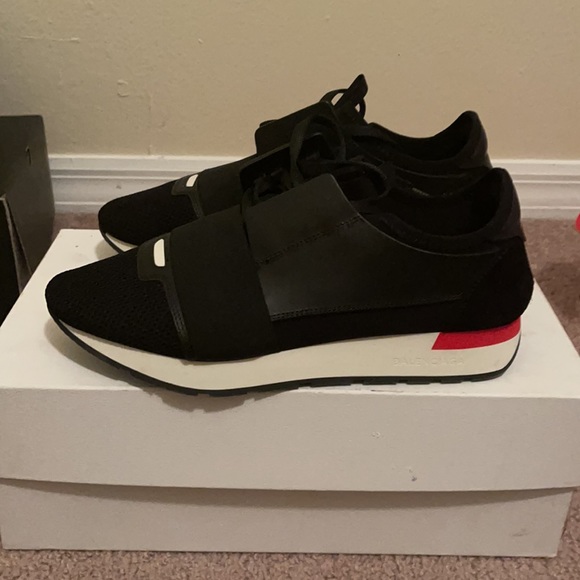 Balenciaga Runners - Picture 2 of 3